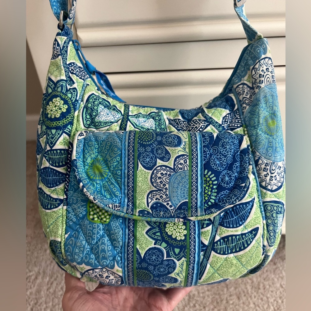 Vera Bradley Clare Crossbody‎ Bag in Doodle Daisy